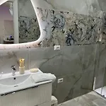 La Romantique And Tropea بيت ضيافة *