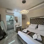 La Romantique And Tropea Guest house *