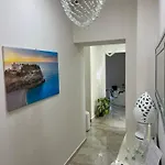 La Romantique And Tropea Guest house *