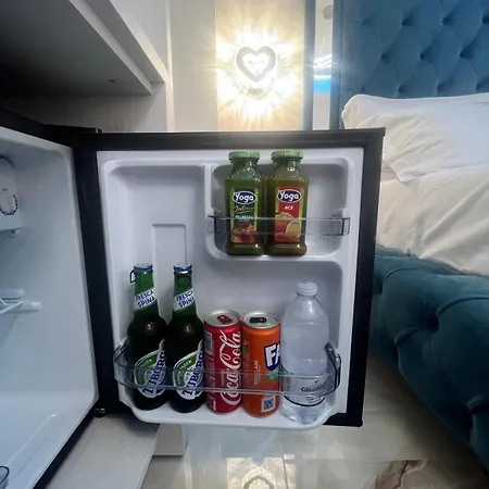 La Romantique And Tropea 파르겔리아