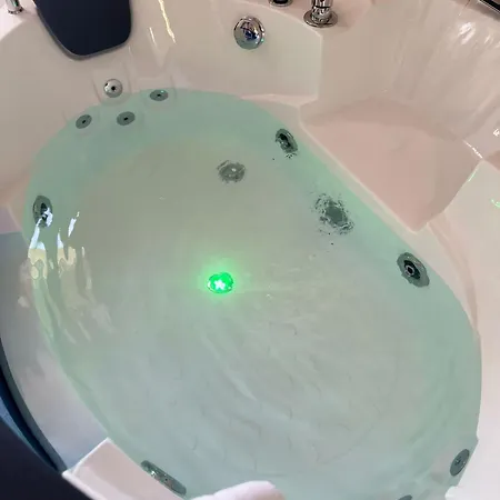 La Romantique And Tropea 게스트하우스 파르겔리아