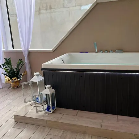 La Romantique And Tropea * 파르겔리아