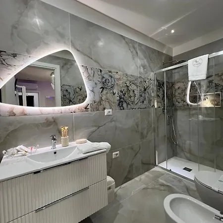 La Romantique And Tropea 게스트하우스 파르겔리아