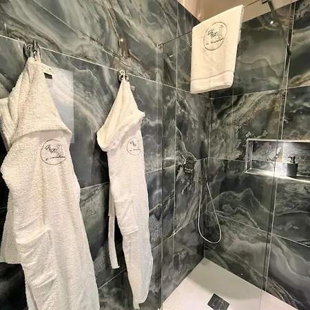 게스트하우스 La Romantique And Tropea