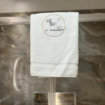 La Romantique And Tropea *