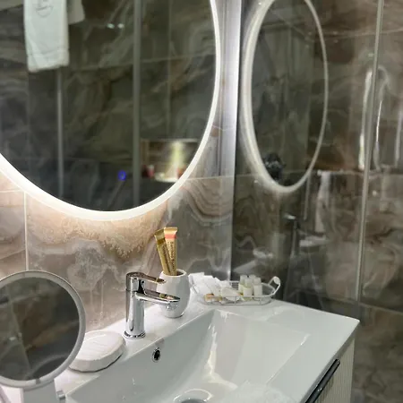 게스트하우스 La Romantique And Tropea *