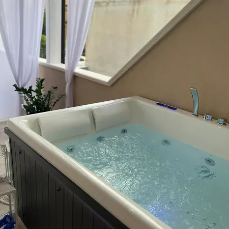 Vendégház La Romantique And Tropea Parghelia