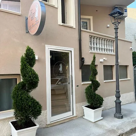 La Romantique And Tropea *