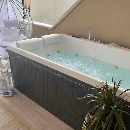 Vendégház La Romantique And Tropea