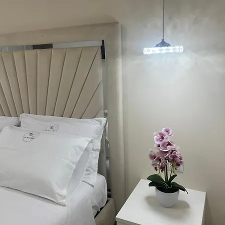 La Romantique And Tropea 4*