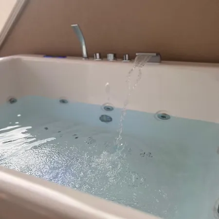 게스트하우스 La Romantique And Tropea