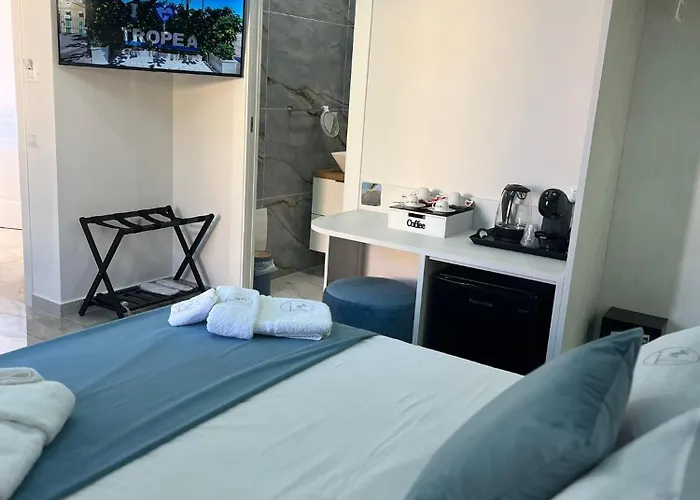 Gasthuis La Romantique And Tropea