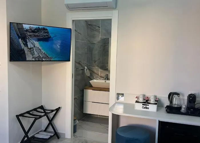 La Romantique And Tropea Vendégház